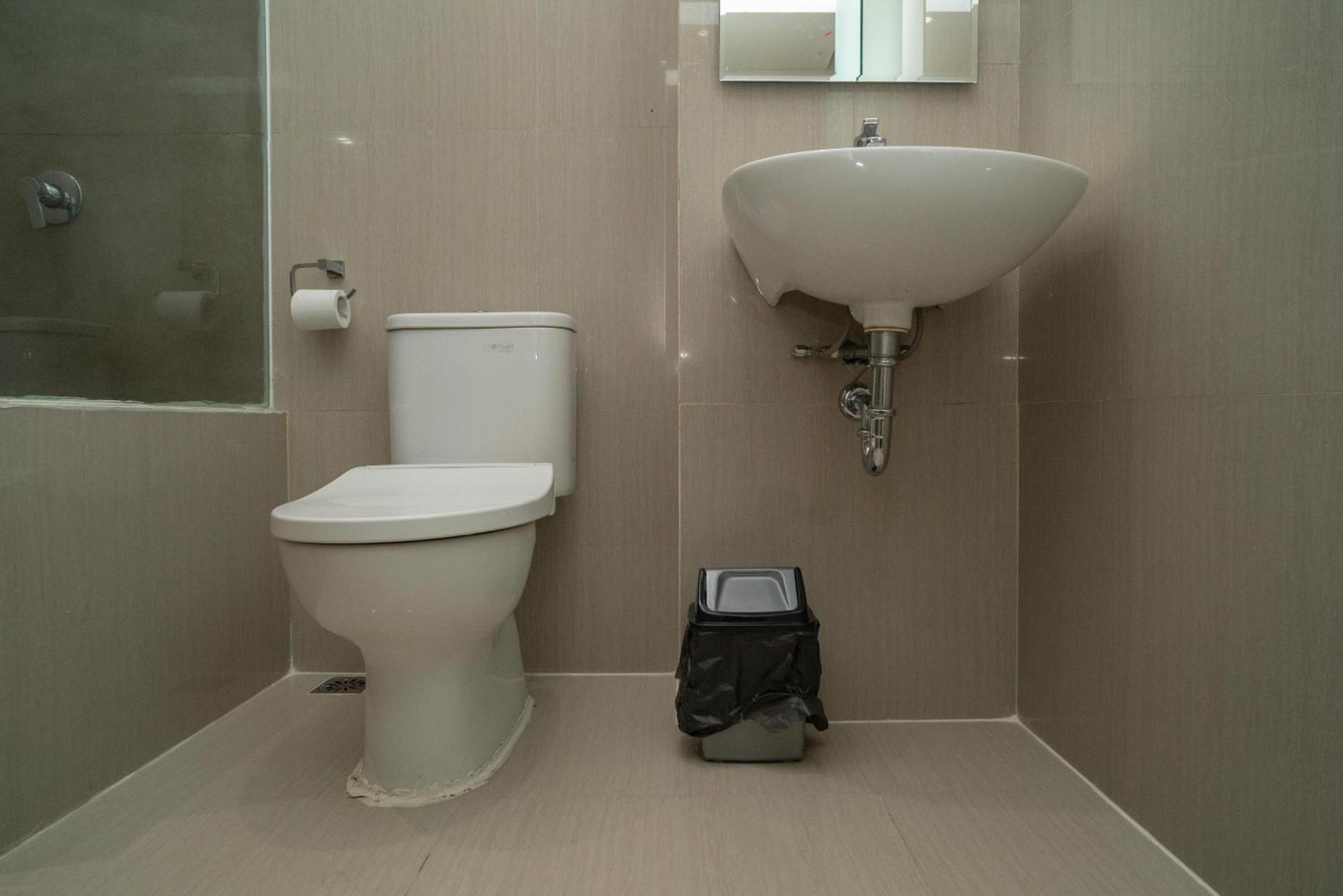 Sans Hotel Kupang Indah Surabaya By Reddoorz Zewnętrze zdjęcie